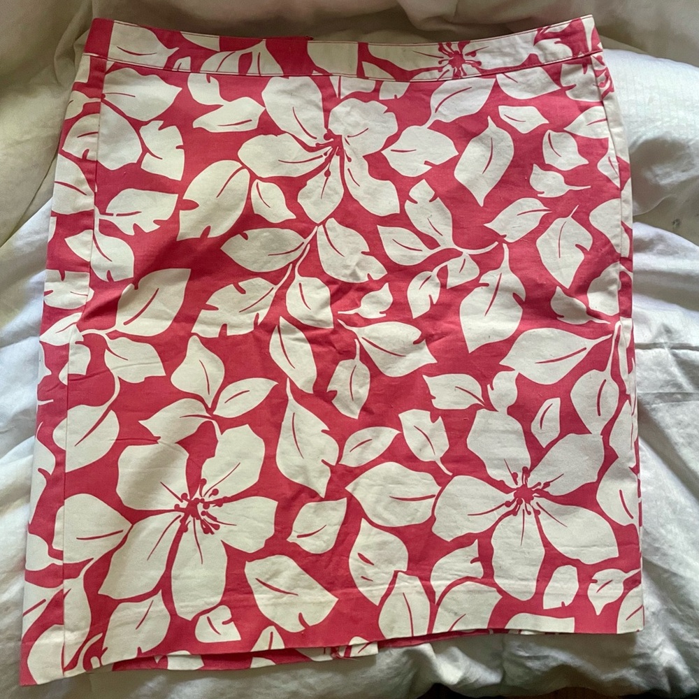 Old Navy Pink and White Floral Pencil Skirt